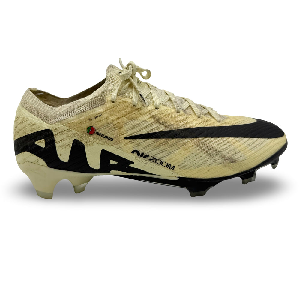 Bruno Fernandes | Match-Worn | Photo-Matched | 2023/24 | 1 Assist | Nike Mercurial Vapor 15 Elite