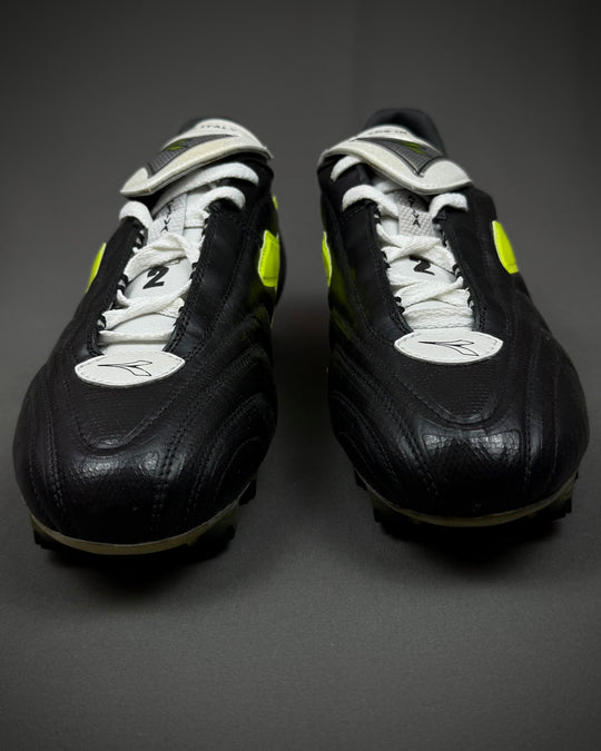 Gary Neville | Match-Issued Boots | 2003/04 | Manchester United & England