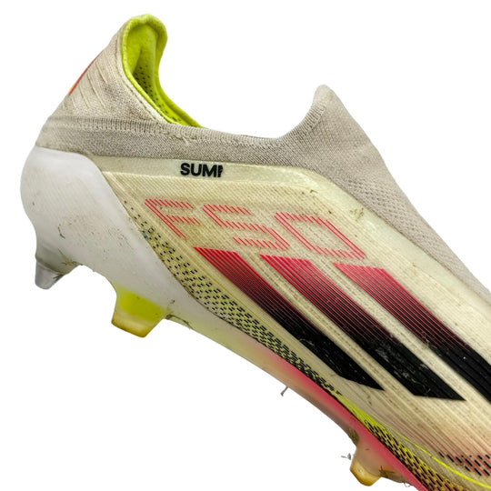 Jarrod Bowen, jugador de fútbol, 2 goles y 2 asistencias, fotocombinada: Adidas F50 Elite Laceless - 2024/25