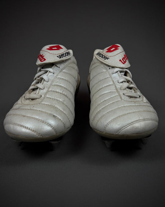 Clarence Seedorf | Match-Worn Boots | 2005/06 | 2006/07 | 2007/08 | 4 Goals | 3 Assists | AC Milan