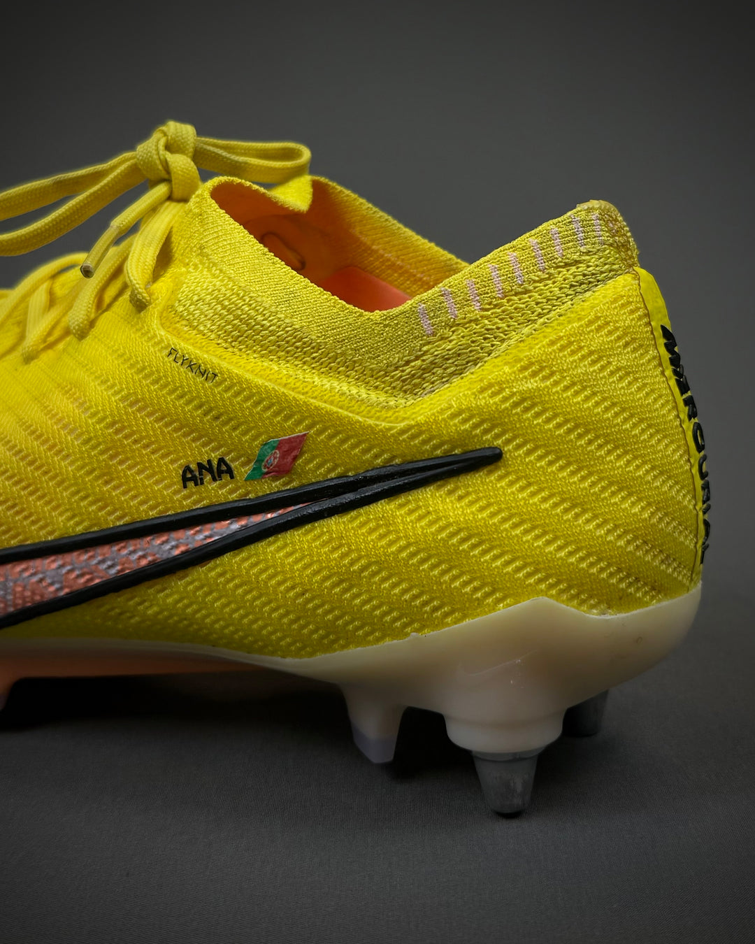 Bruno Fernandes | Player-Worn Boots | 2022/23 | Manchester United
