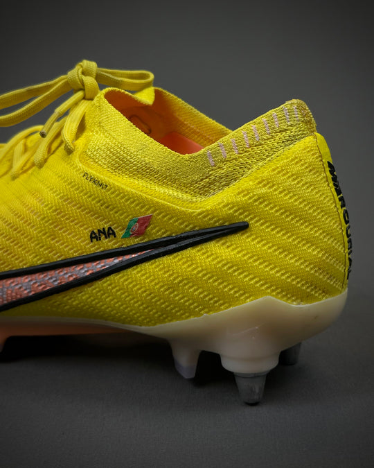 Bruno Fernandes | Player-Worn Boots | 2022/23 | Manchester United