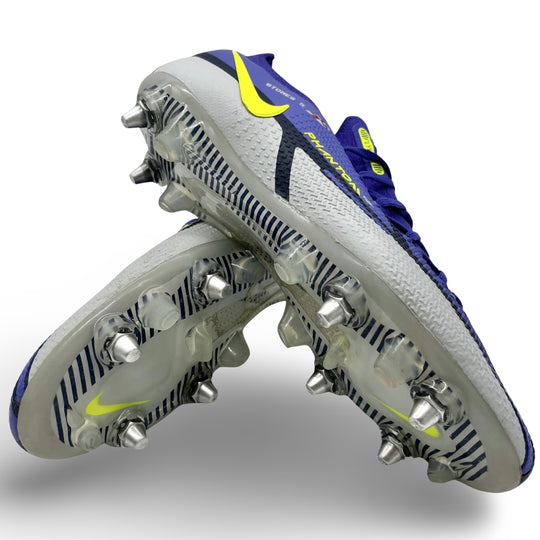 John Stones Match Worn, Photo-Matched Nike Phantom GT 2 Elite - 2021/22