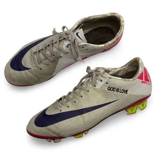Aaron Lennon | Match Worn | Photo-Matched | 2011/12 | 1 Goal & 1 Assist | Nike Mercurial Vapor Superfly III
