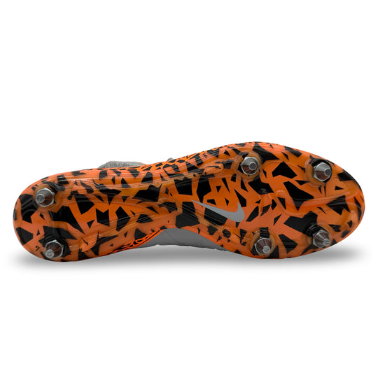 Robert Lewandowski presentó el partido Nike Hypervenom Phantom II 2015/16