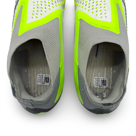 Pedri Match Worn, 1 Assist, Photo-Matched Adidas Predator Accuracy+ - 2023/24