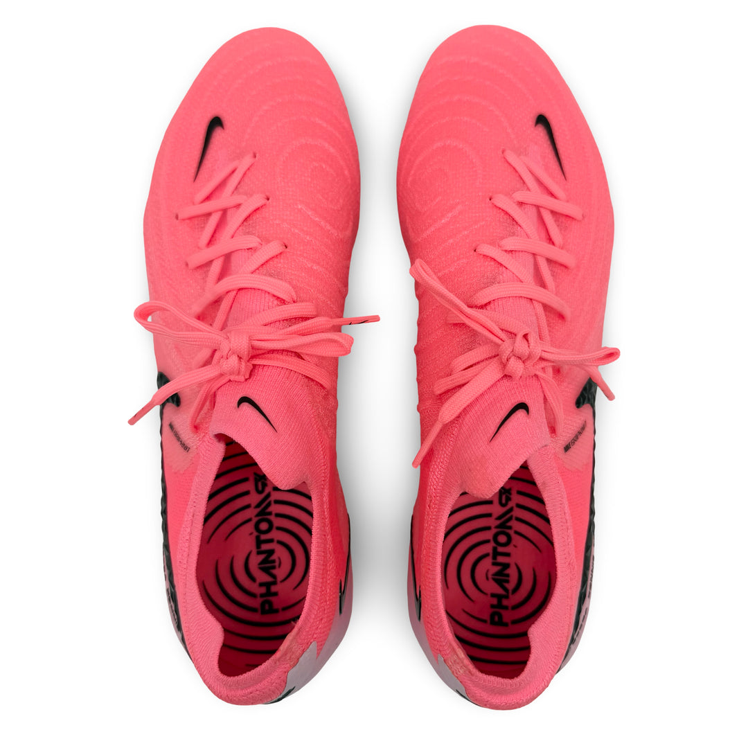 Phil Foden recibe las Nike Phantom GX II Elite de la Eurocopa 2024