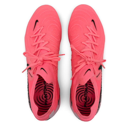 Phil Foden recibe las Nike Phantom GX II Elite de la Eurocopa 2024