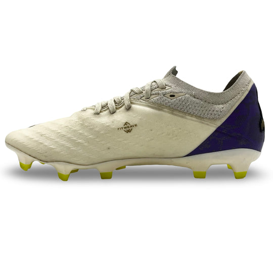 Raheem Sterling Match desgastado New Balance Furon 6 + &ldquo;My Story Matters” 100th PL Gol