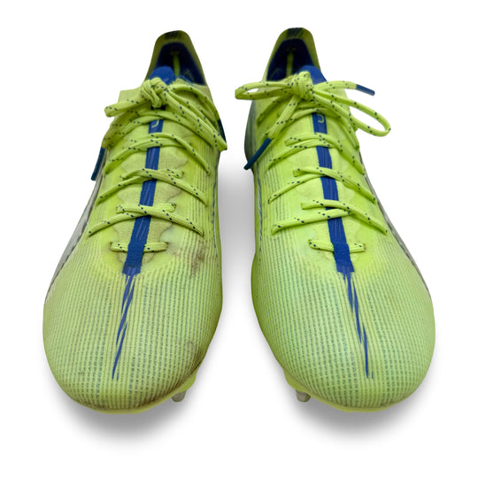 Puma Ultra 5 Ultimate de Kyle Walker, último partido con el Manchester City, fotocombinada - 2024/25