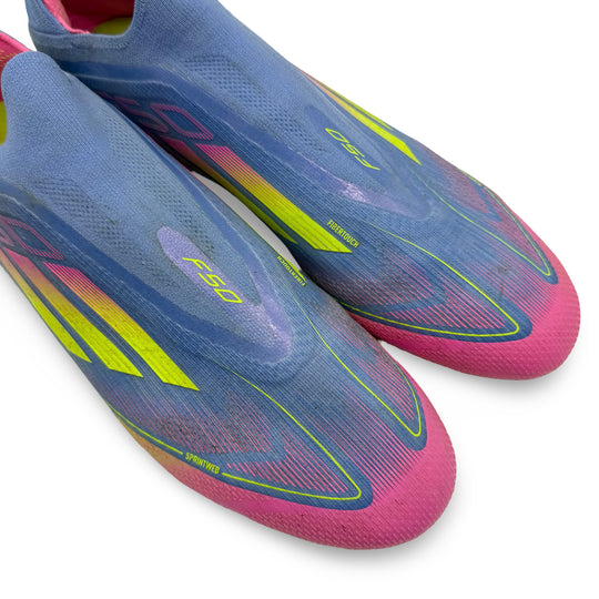 Aaron Wan-Bissaka, jugador de fútbol, ​​3 asistencias, fotocombinada: Adidas F50 Elite Laceless - 2024/25