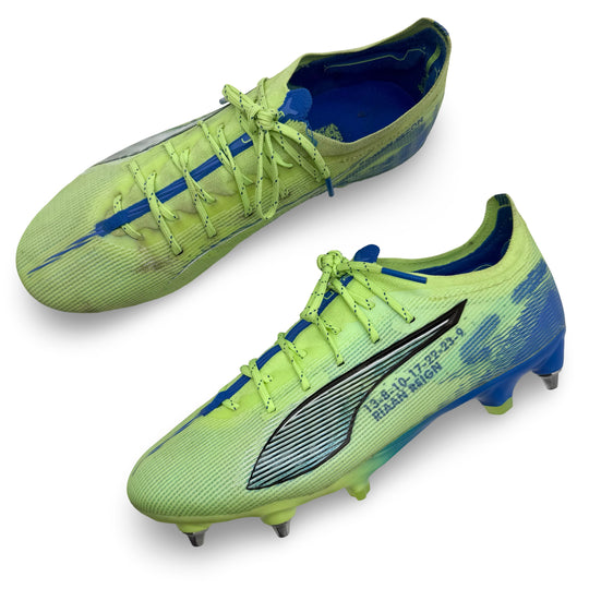 Puma Ultra 5 Ultimate de Kyle Walker, último partido con el Manchester City, fotocombinada - 2024/25