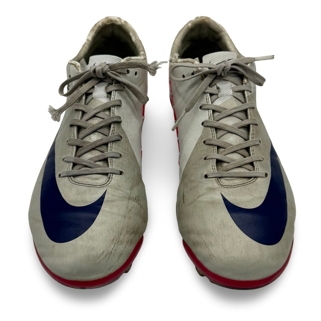 Aaron Lennon | Match Worn | Photo-Matched | 2011/12 | 1 Goal & 1 Assist | Nike Mercurial Vapor Superfly III