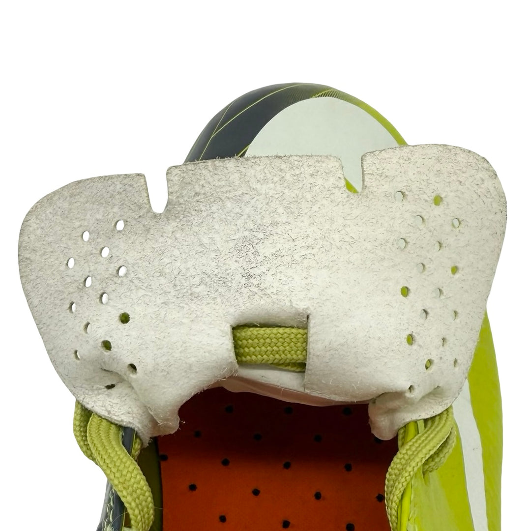 بيدرو ماتش يرتدي حذاء Nike Mercurial Vapor Superfly II لموسم 2010/11