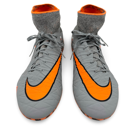 Robert Lewandowski presentó el partido Nike Hypervenom Phantom II 2015/16