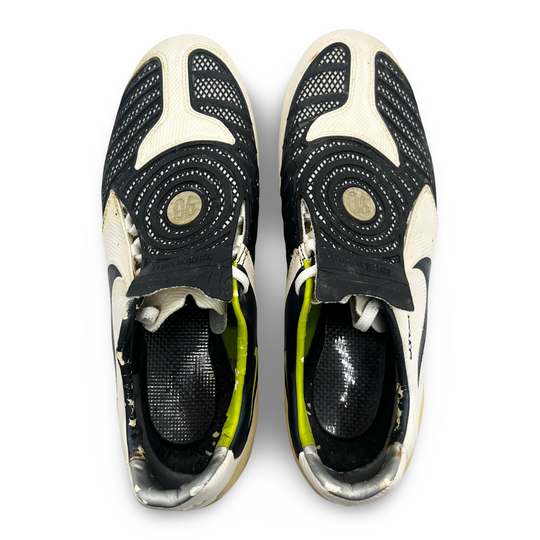 Owen Hargreaves Match Worn Nike T90 Laser II 2008/09