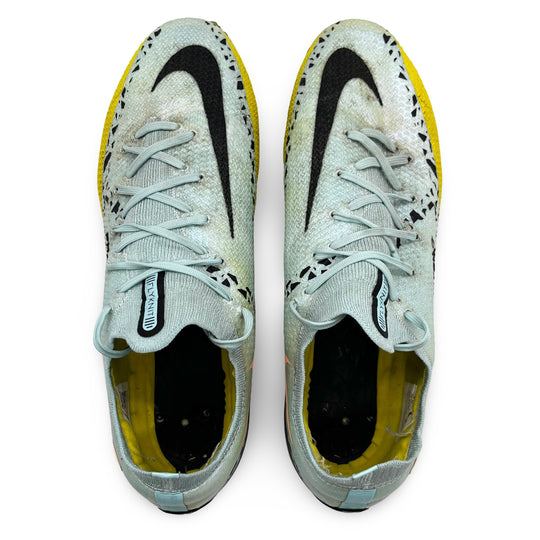 Andy Robertson Match, Photo-Matched Worn Nike Phantom GT Elite - 2022/23