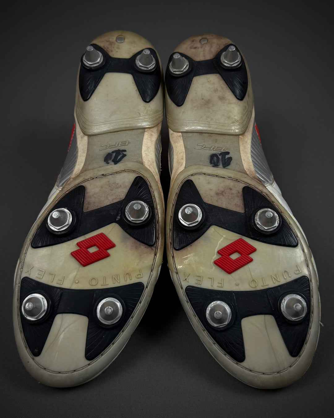 Clarence Seedorf | Match-Worn Boots | 2005/06 | 2006/07 | 2007/08 | 4 Goals | 3 Assists | AC Milan