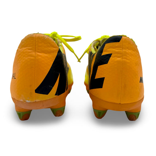 Alexandre Pato | Match Worn | 2013/14 | Nike Mercurial Vapor IX
