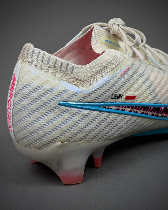 Robert Lewandowski | Match-Worn Boots | 2022/23 | 4 Goals | 1 Assist | Barcelona Debut Season