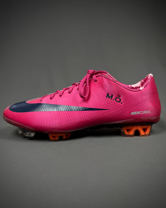 Mesut Özil | Match-Worn Boots | 2010/11 | Real Madrid