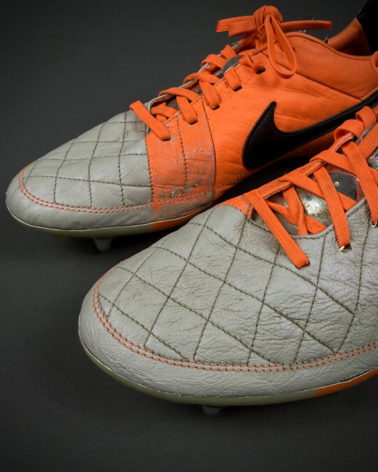 Chris Smalling | Match-Worn Boots | 2013/14 | 1 Goal | 7 Clean Sheets | Manchester United & England