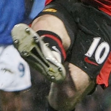 Wayne Rooney Match Worn, Photo-Matched Nike T90 Laser II - 2009/10