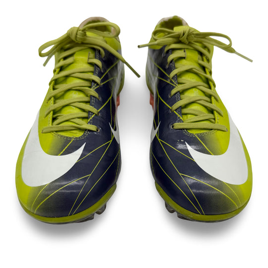 بيدرو ماتش يرتدي حذاء Nike Mercurial Vapor Superfly II لموسم 2010/11