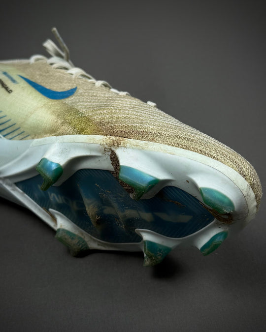 Bruno Fernandes | Match-Worn Boots | 2024/25 | 2 Assists | Manchester United & Portugal