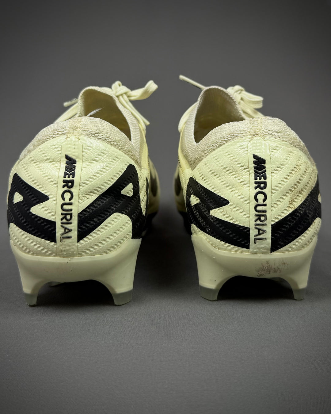 Bruno Fernandes | Match-Worn Boots | 2023/24 | 1 Assist | Manchester United