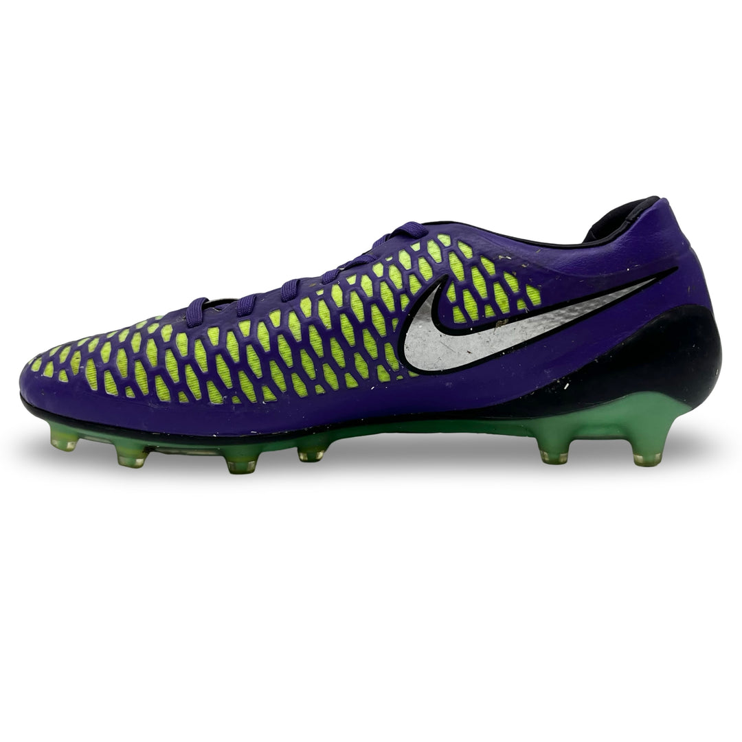 Lewis Grabban Match Worn Nike Magista Opus Signed 2015/16
