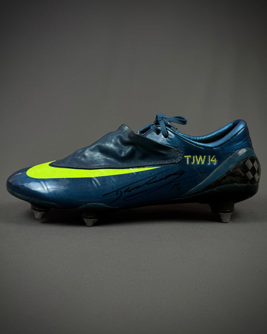 Theo Walcott | Match-Worn Boots | 2008/09 | 2 Goals | Arsenal