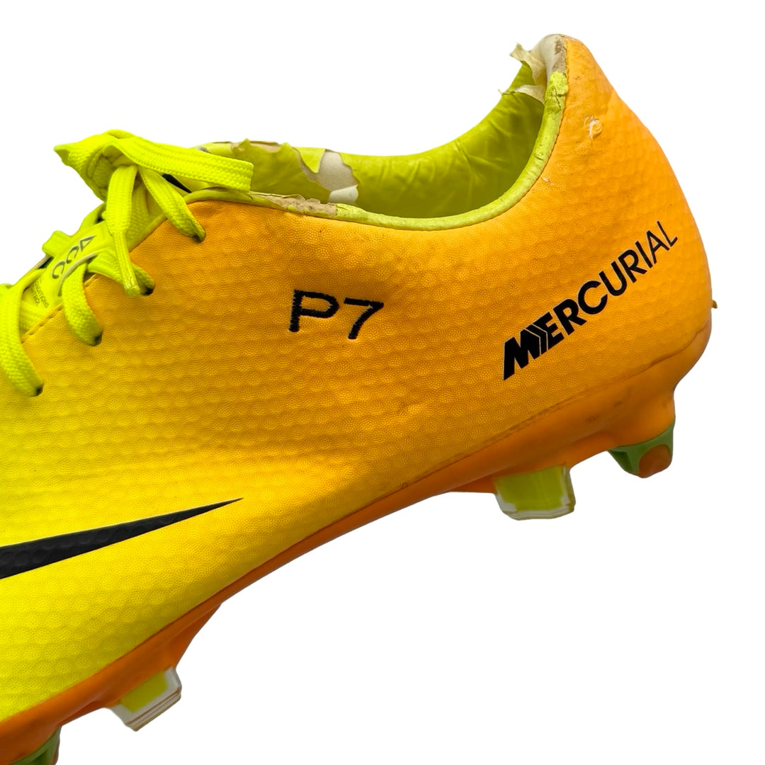 Alexandre Pato | Match Worn | 2013/14 | Nike Mercurial Vapor IX