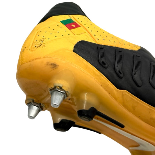 Alex Song | Match-Worn Boots | 2012/13 | Barcelona