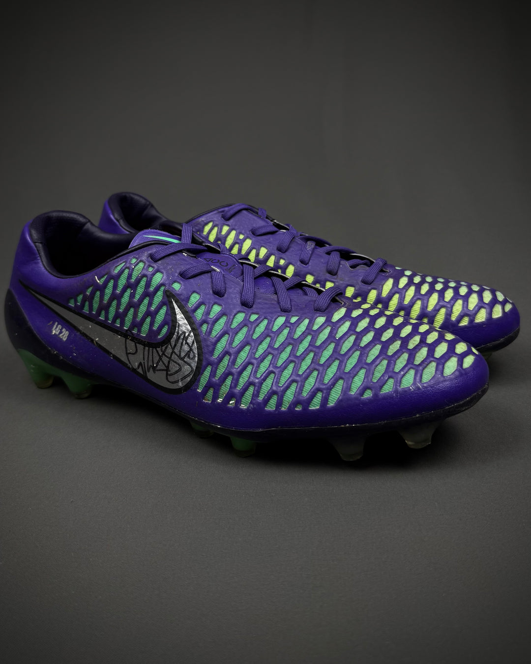 Lewis Grabban | Player-Worn Boots | 2015/16 | AFC Bournemouth