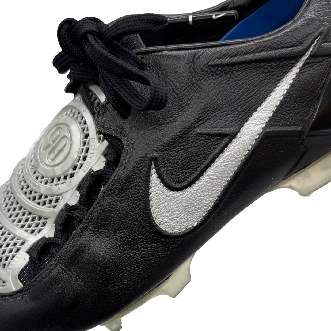 Nike T90 Laser 1 de Michael Essien, usada en partidos, fotocomparada y con 1 gol marcado - 2007/08