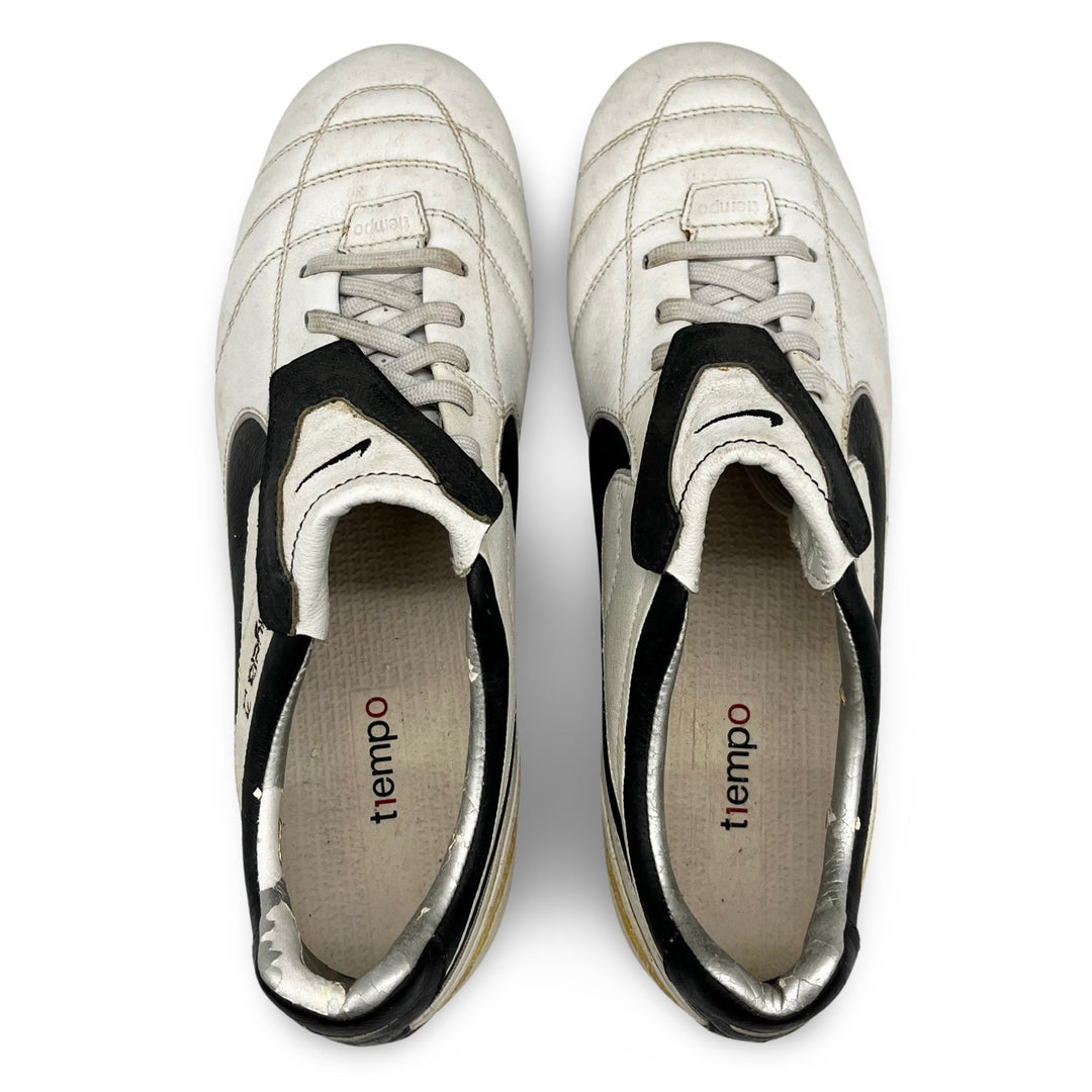 Andrea Pirlo Match Worn Nike Tiempo Air Legend II - 2007/08