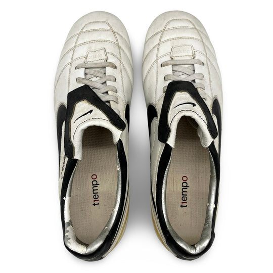 Andrea Pirlo Match Worn Nike Tiempo Air Legend II - 2007/08