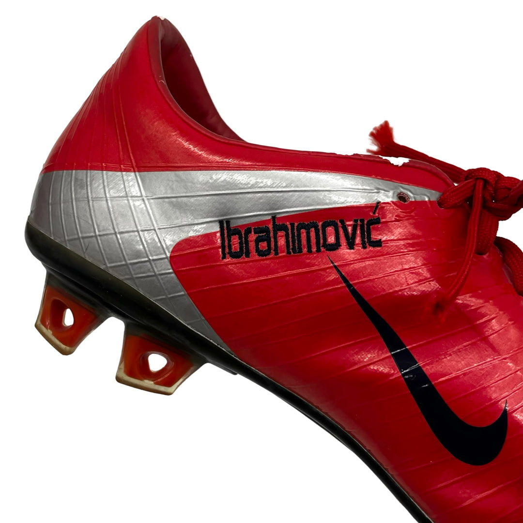 Zlatan Ibrahimović Match Worn, Photo-Matched Nike Mercurial Vapor Superfly I - 2008/09