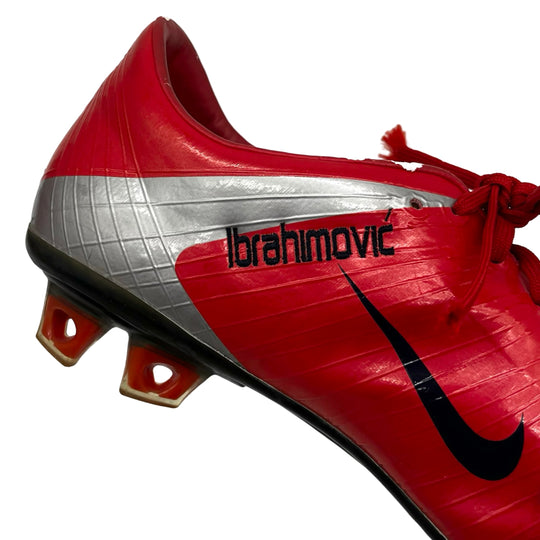 Zlatan Ibrahimović Match Worn, Photo-Matched Nike Mercurial Vapor Superfly I - 2008/09