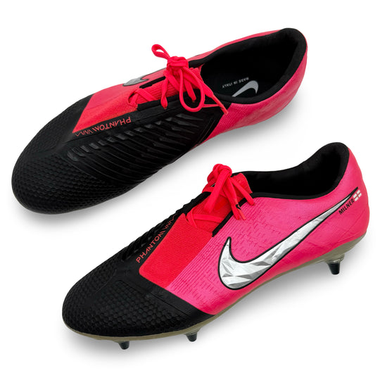 James Milner Match Issued Nike Phantom VSN Elite - 2019/20