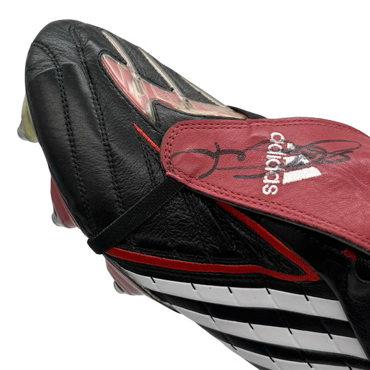 Steven Gerrard Match Issued, Adidas Predator Powerswerve com dupla assinatura - 2007/08