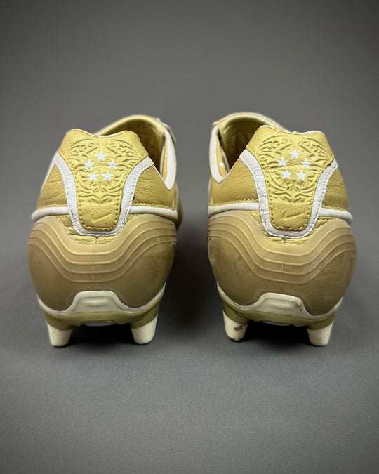 Miroslav Klose | Player-Worn Boots | 1-of-1 2006 FIFA World Cup Top Scorer Edition | Germany & Werder Bremen