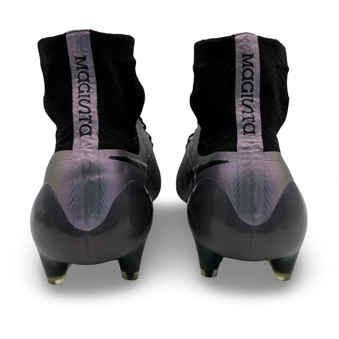 Paul Pogba Match Issued 1/1 Custom Nike Magista Obra - 2015/16