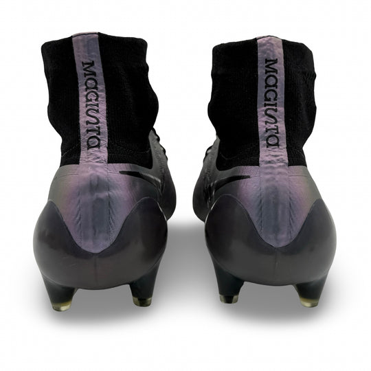 Paul Pogba Match Issued 1/1 Custom Nike Magista Obra - 2015/16