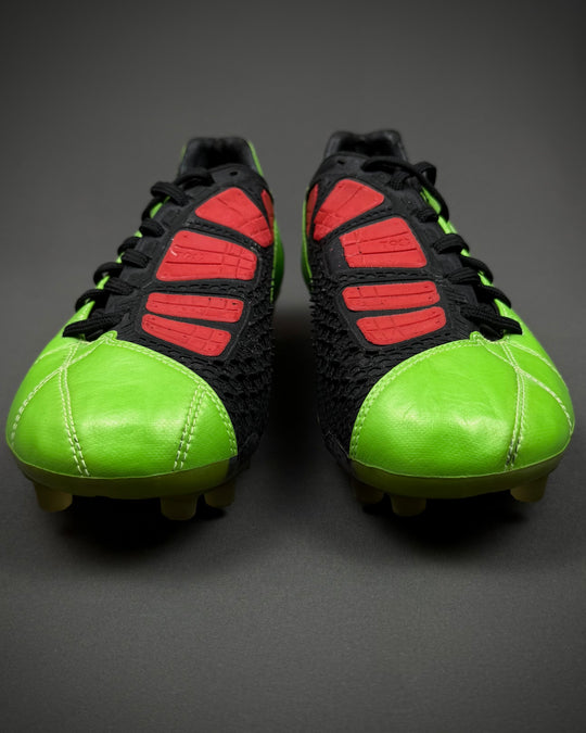Rafael | Match-Issued Boots | 2009/10 | Manchester United
