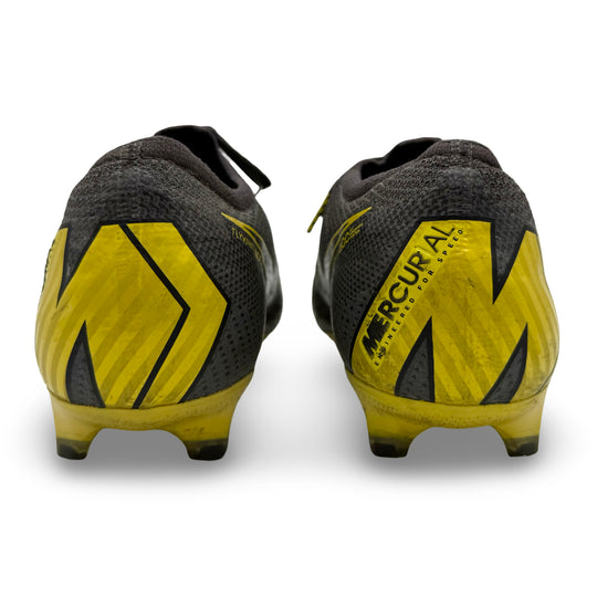 Alex Sandro | Match Worn | 2017/18 | Nike Mercurial Vapor 12 Elite