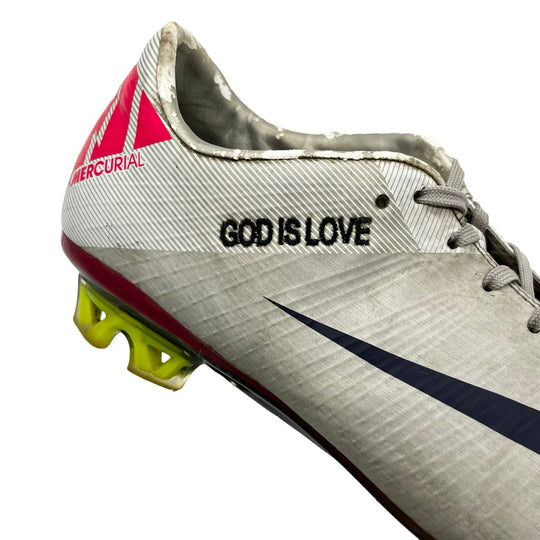 Aaron Lennon Match Worn Nike Mercurial Vapor Superfly III