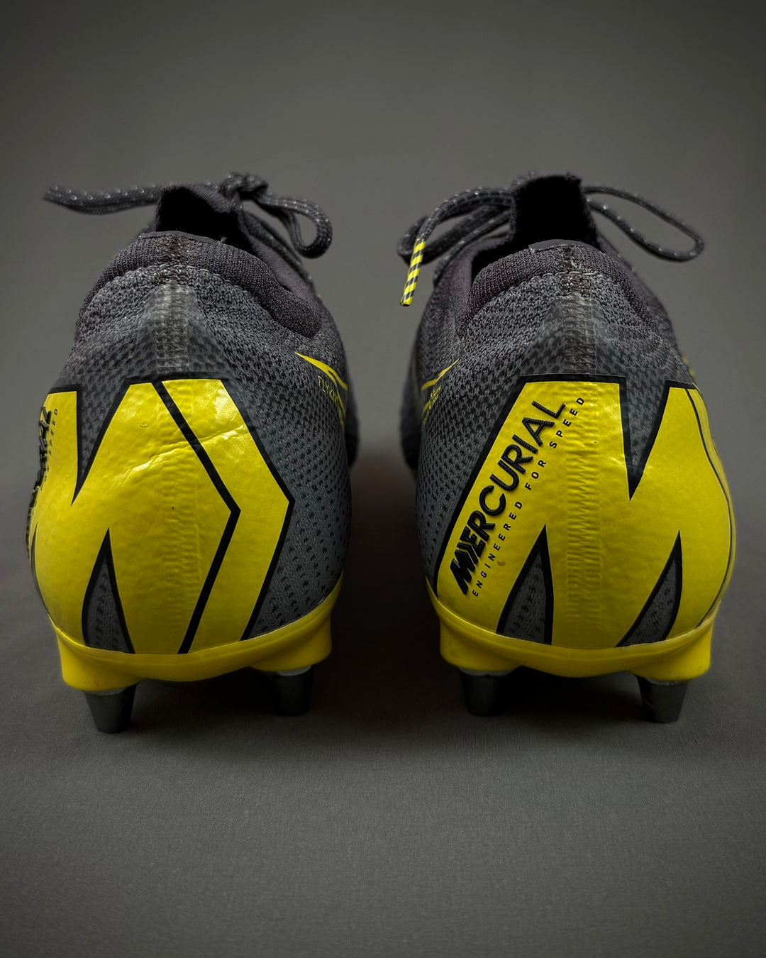 Ashley Young | Player-Worn Boots | 2017/18 | Manchester United