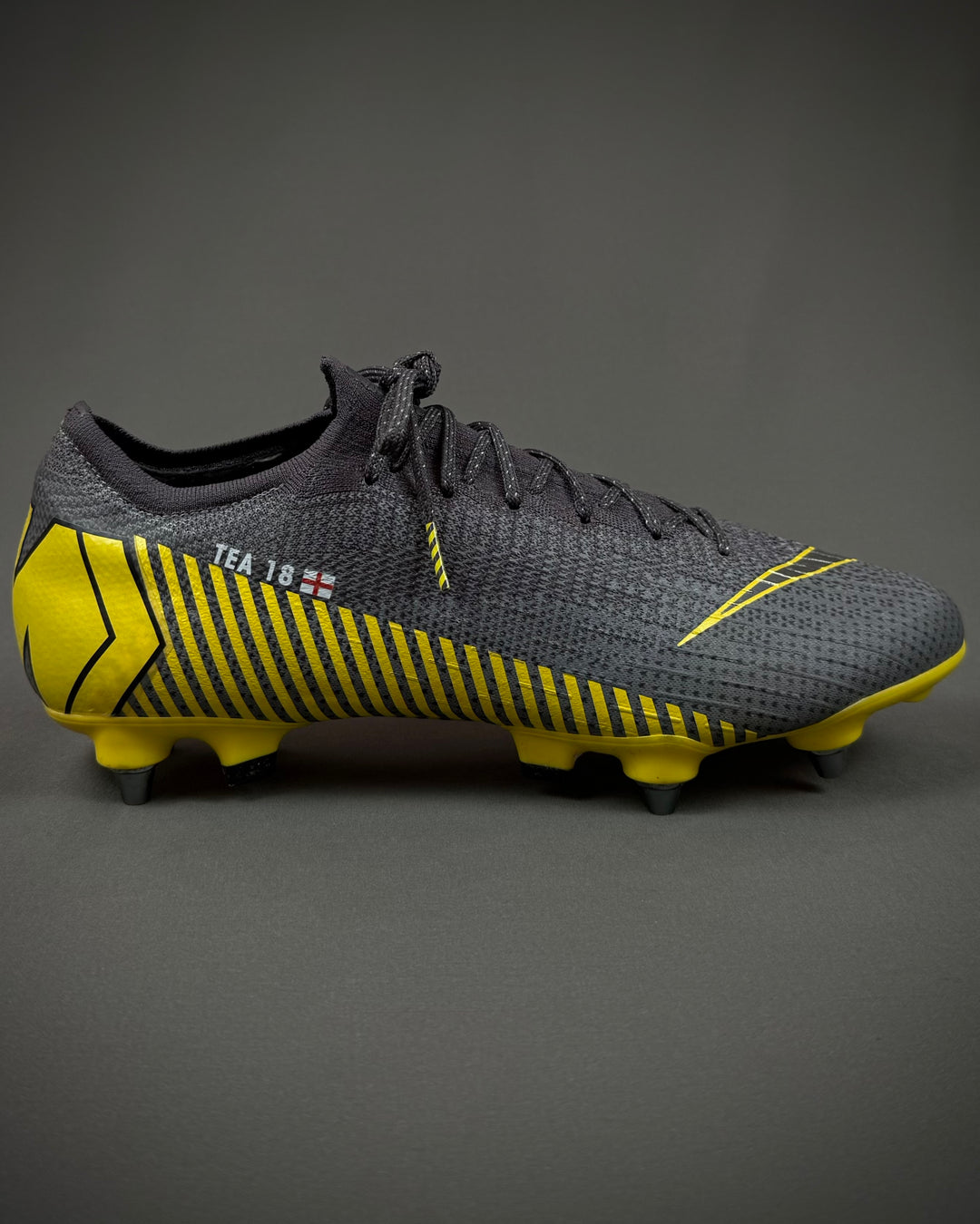 Ashley Young | Player-Worn Boots | 2017/18 | Manchester United